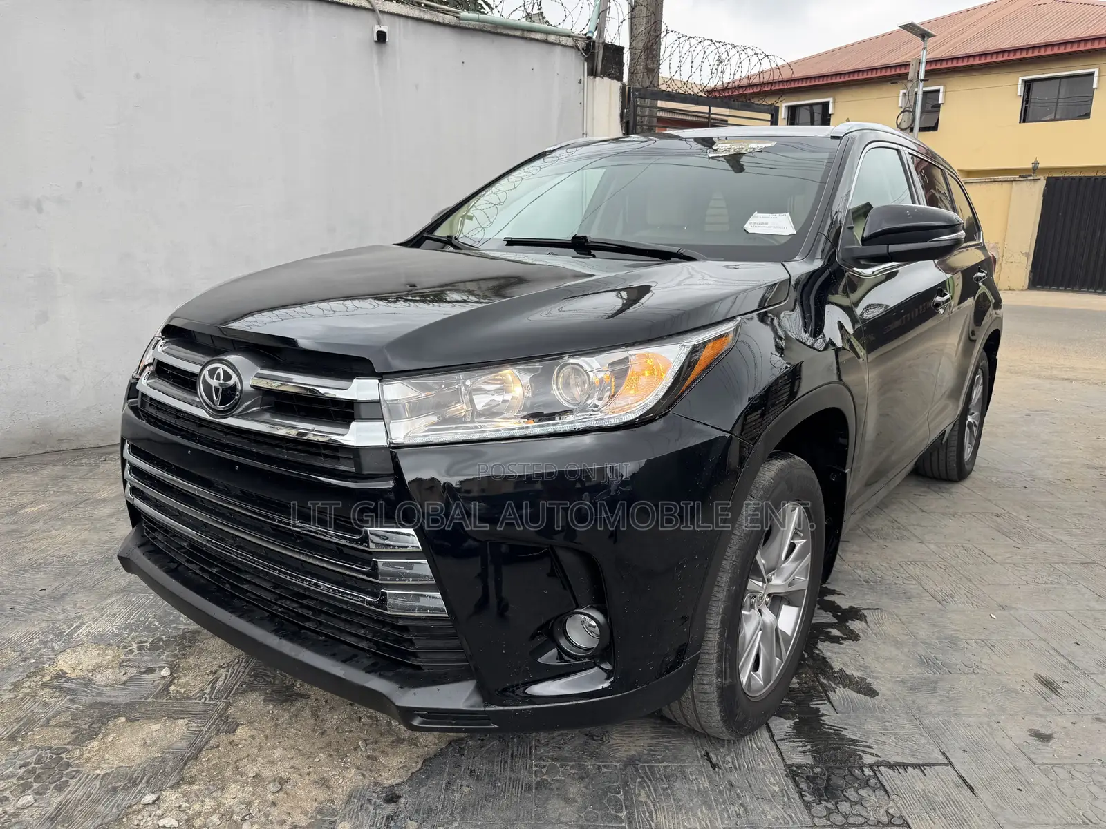 Toyota Highlander XLE V6 4x2 (3.5L 6cyl 6A) 2016 Black