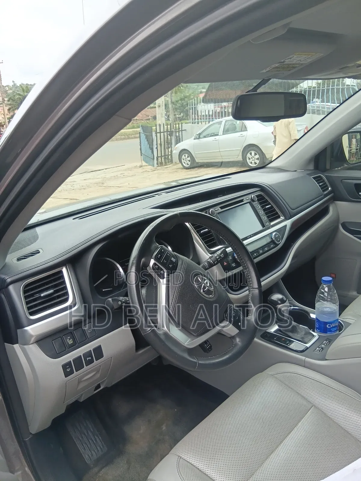 Toyota Highlander Limited Platinum V6 4x2 (3.5L 6cyl 6A) 2016 Gray