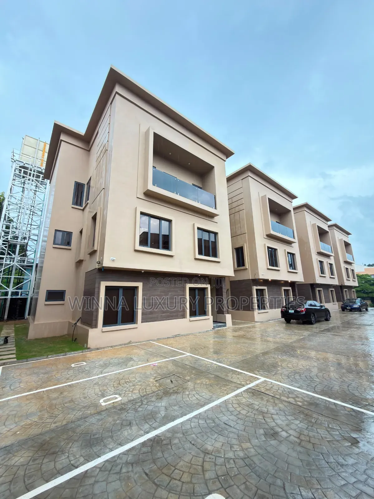 4bdrm Townhouse/Terrace in Jabi Main for sale