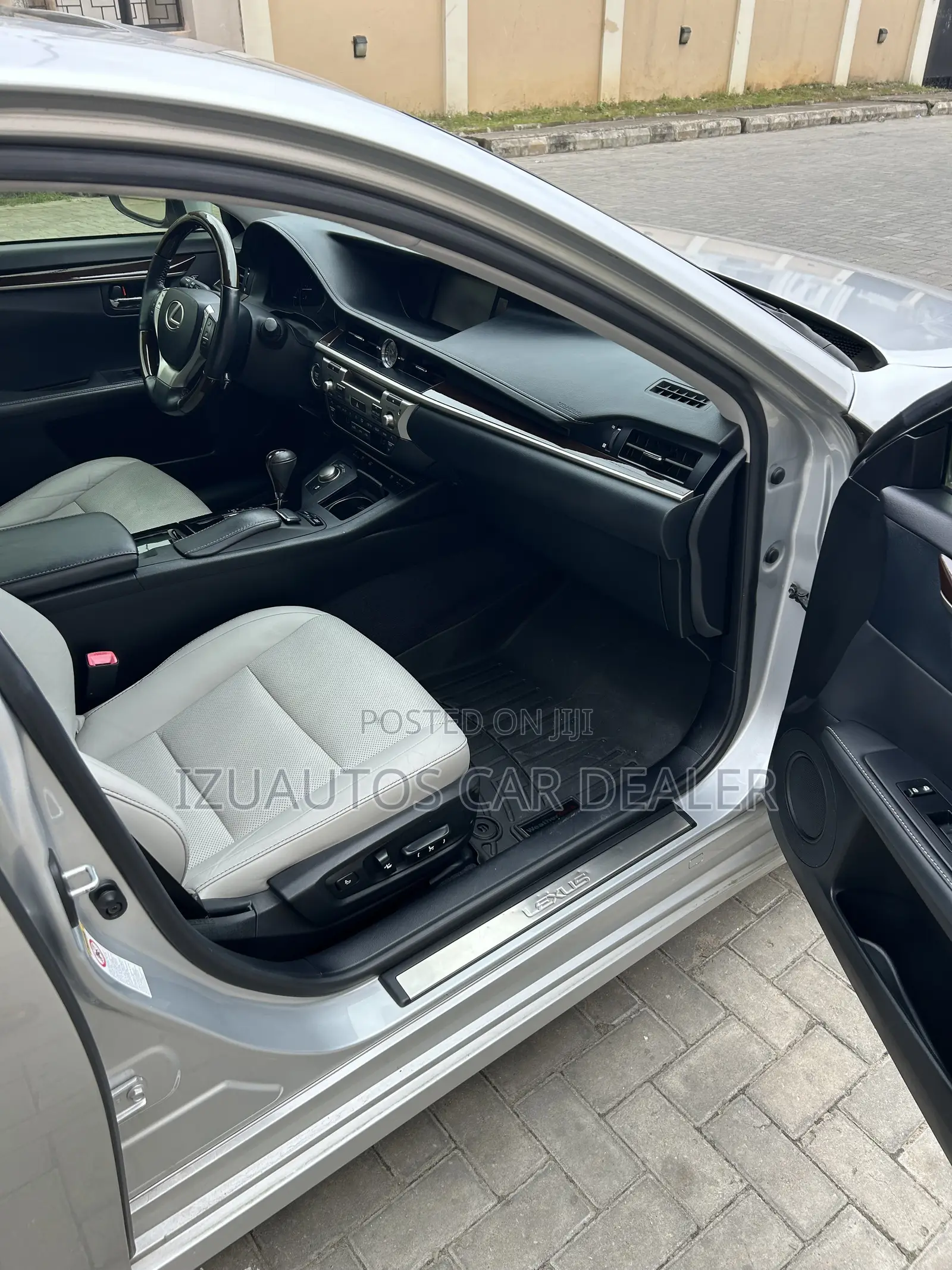 Lexus ES 350 FWD 2013 Silver