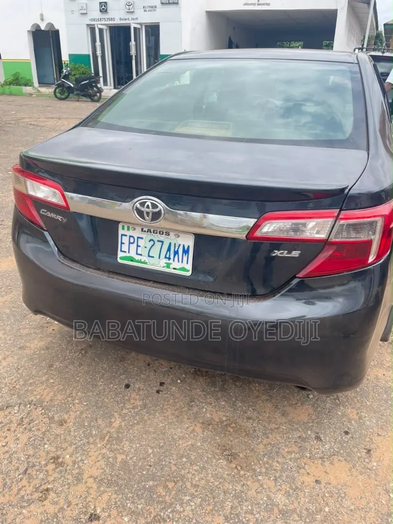 Toyota Camry 2013 Blue