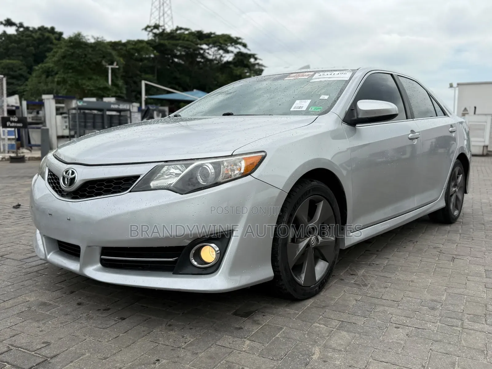 Toyota Camry 2012 Silver