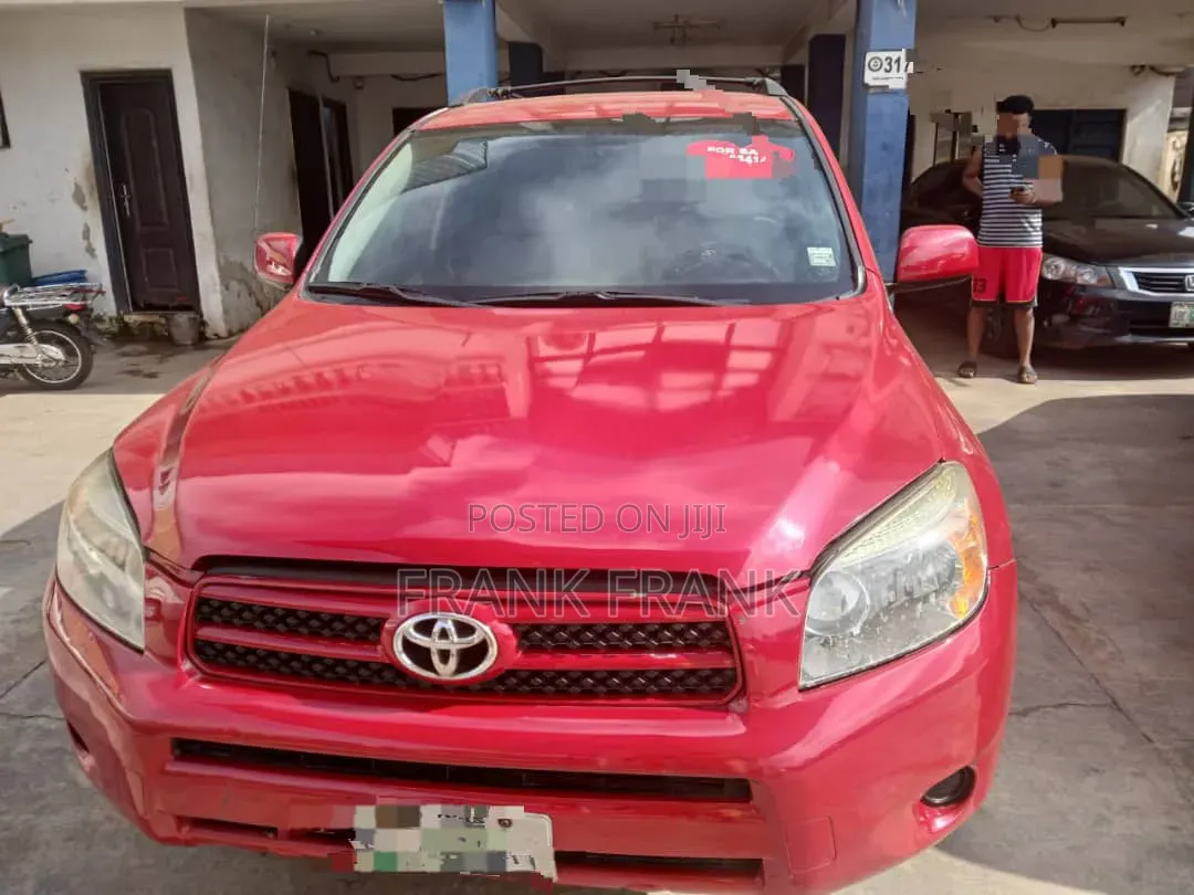 Toyota RAV4 2009 Red
