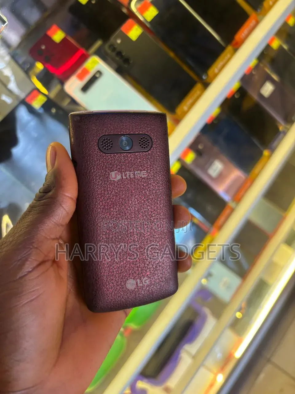 LG Folder 8 GB Red