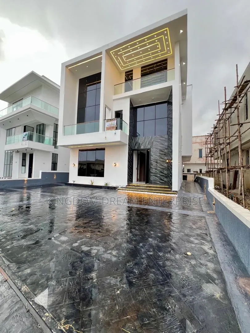 5bdrm Duplex in Megamond Estate for sale