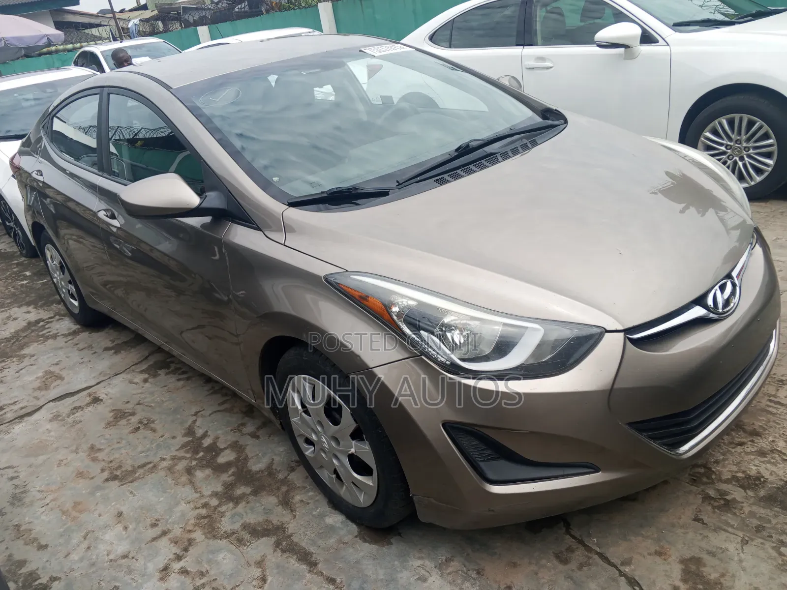 Hyundai Elantra 2016 Brown
