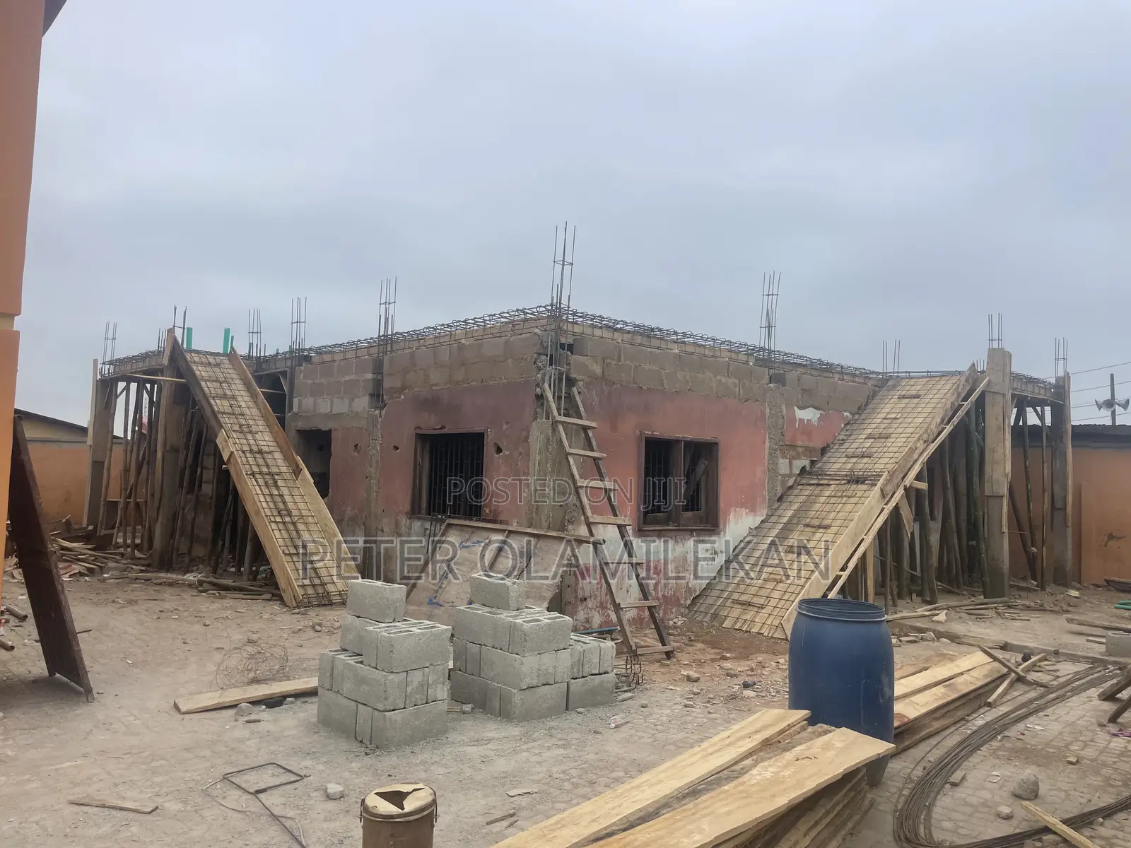 Building Contractor/House Builder