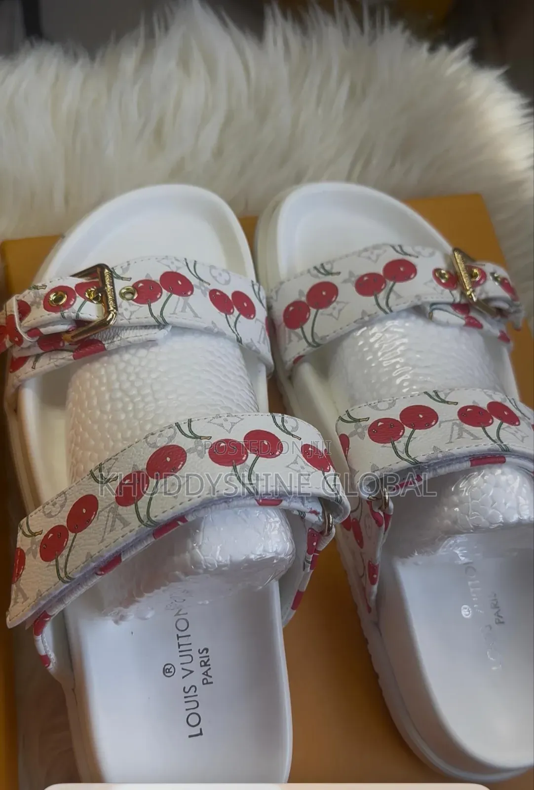 LV Slippers Slides
