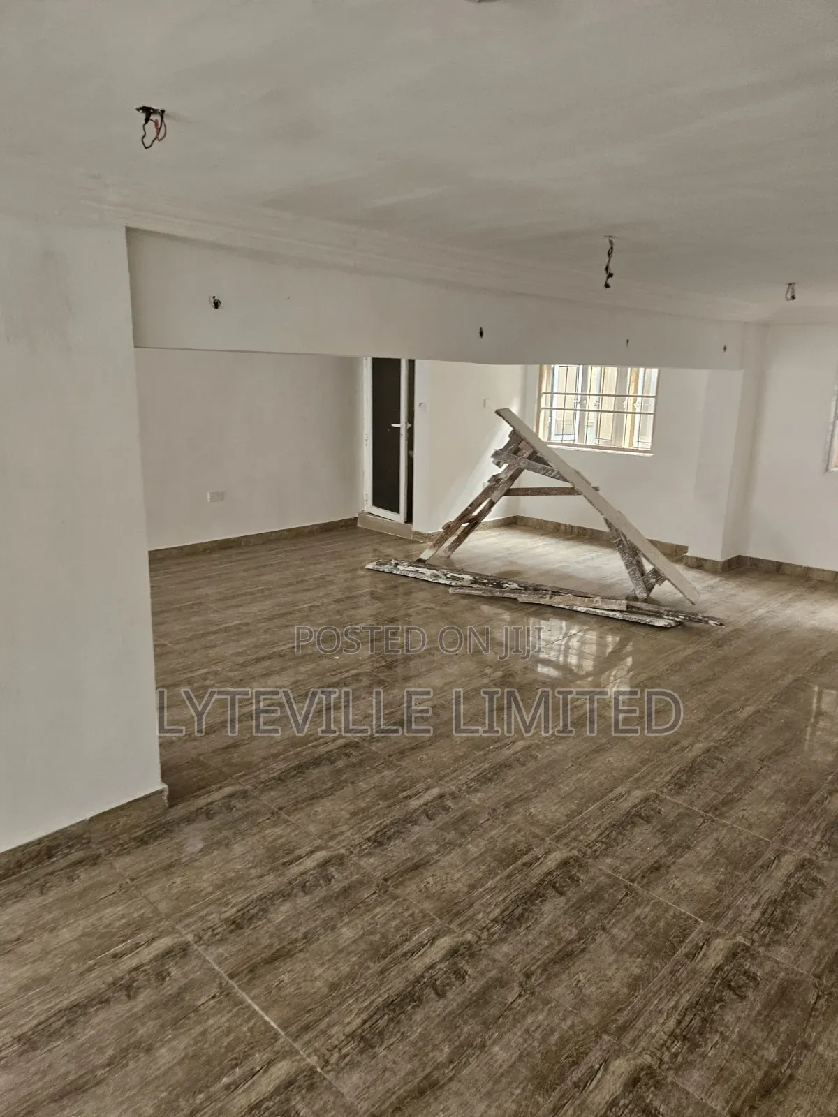 Office Space With Upstairs