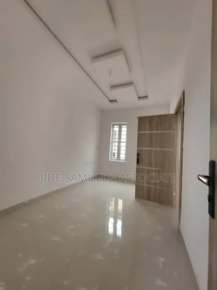 Furnished 3bdrm Duplex in Ayobo for sale