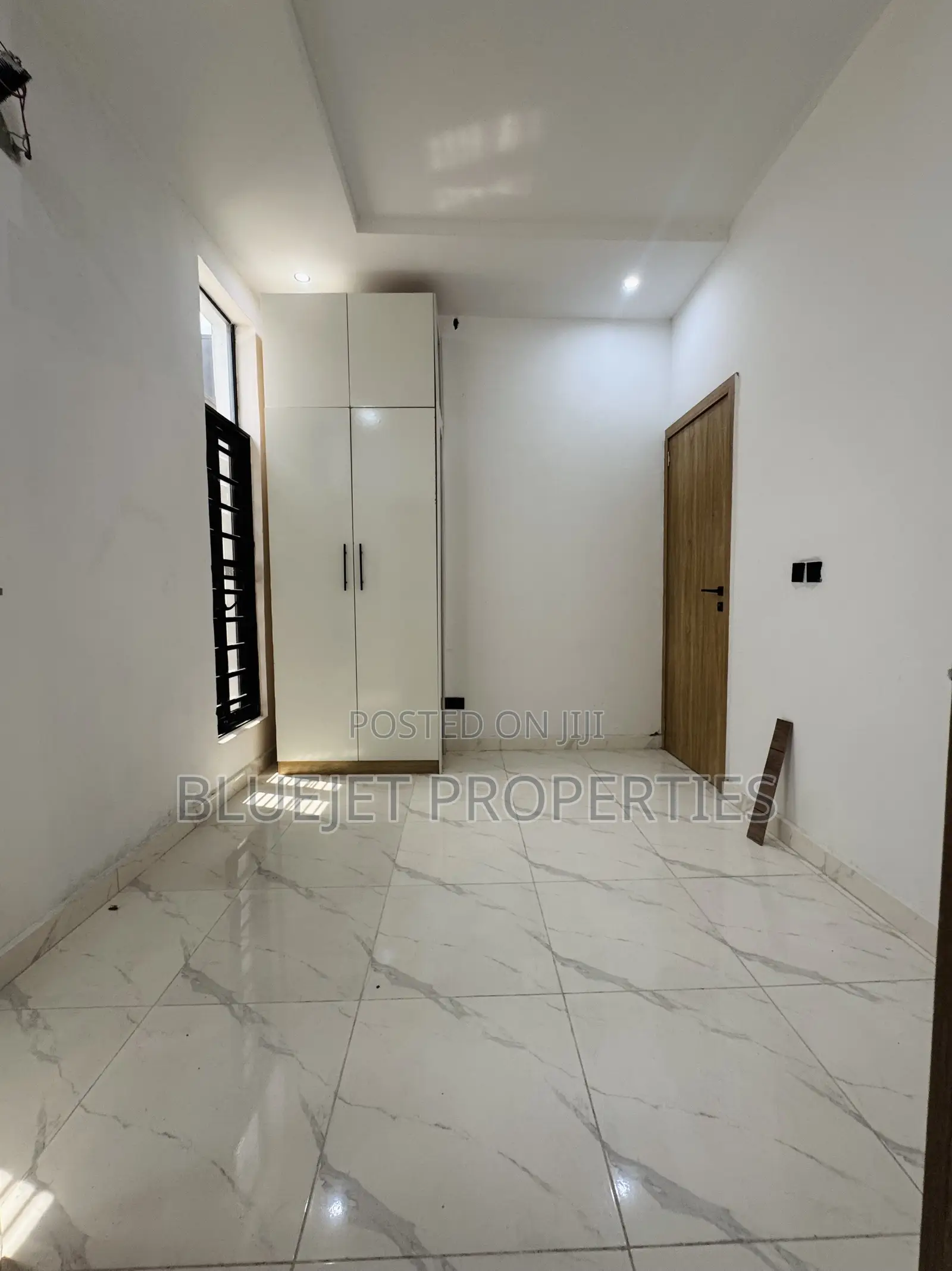 4bdrm Duplex in Off Lekki-Epe Expressway for sale