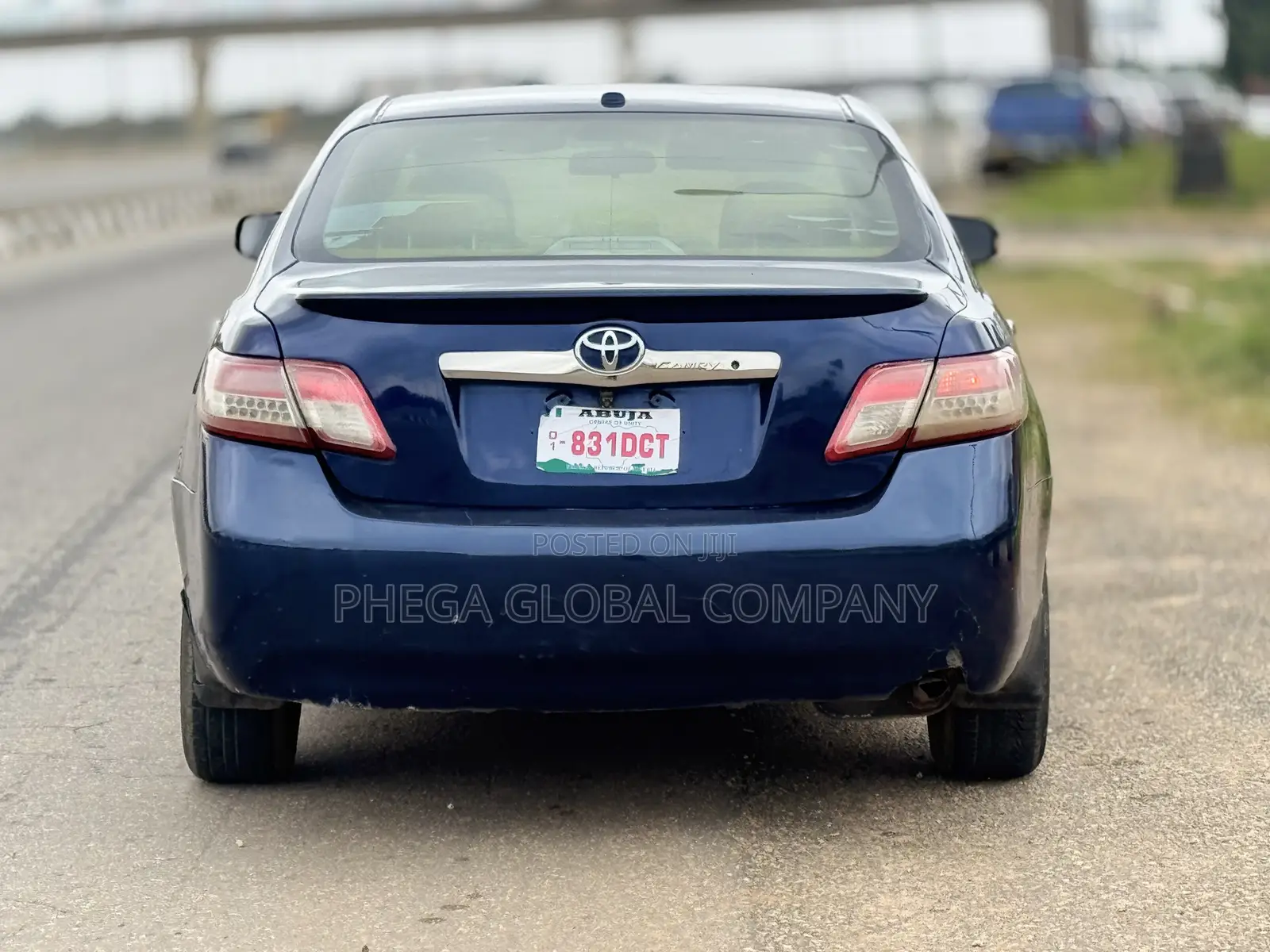 Toyota Camry LE 4dr Sedan (2.5L 4cyl 6AM) 2010 Blue