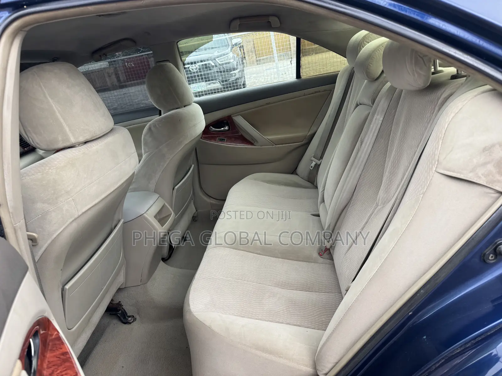 Toyota Camry LE 4dr Sedan (2.5L 4cyl 6AM) 2010 Blue