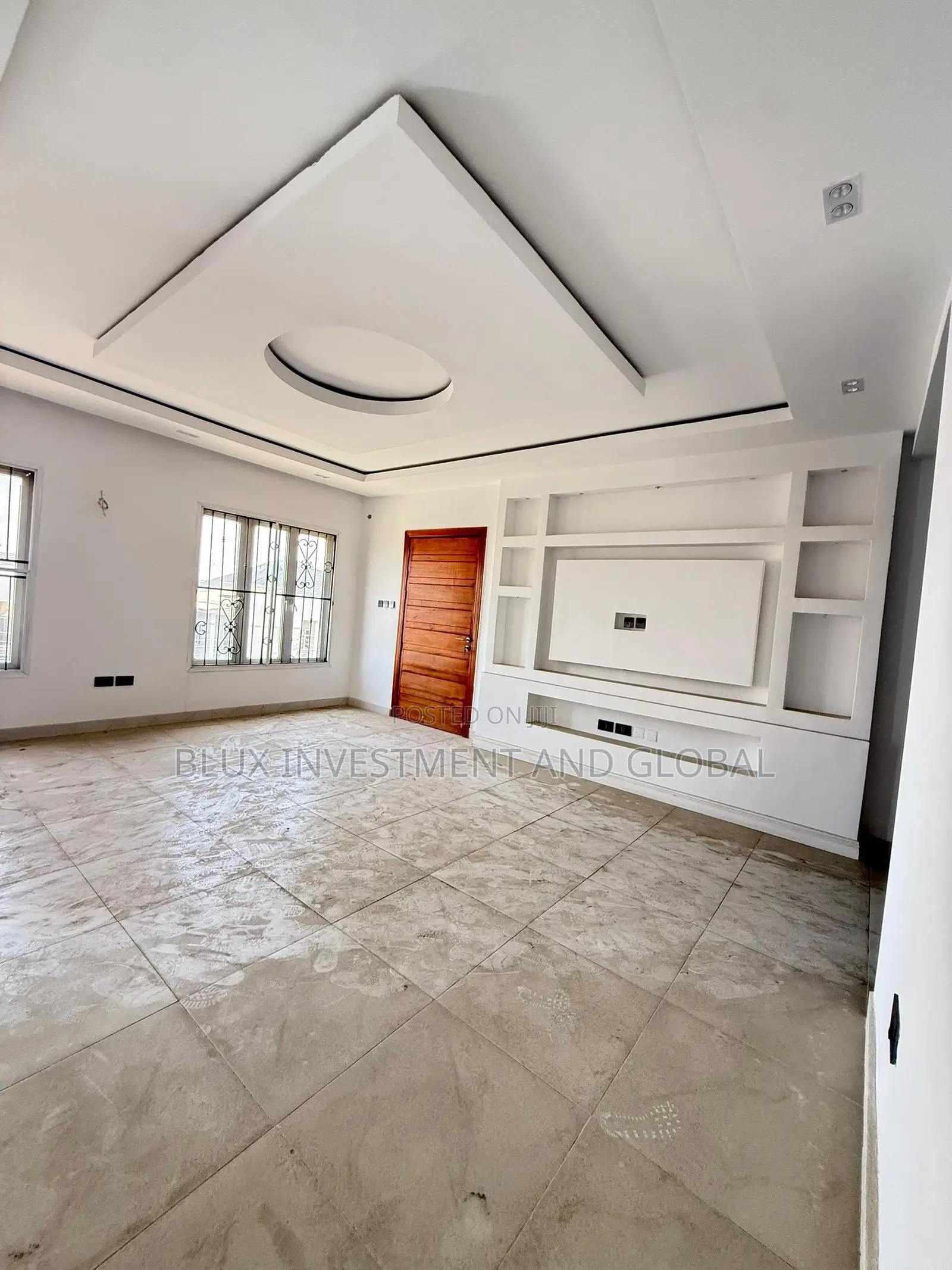 5bdrm Maisonette in An Access Code, Victoria Island for sale