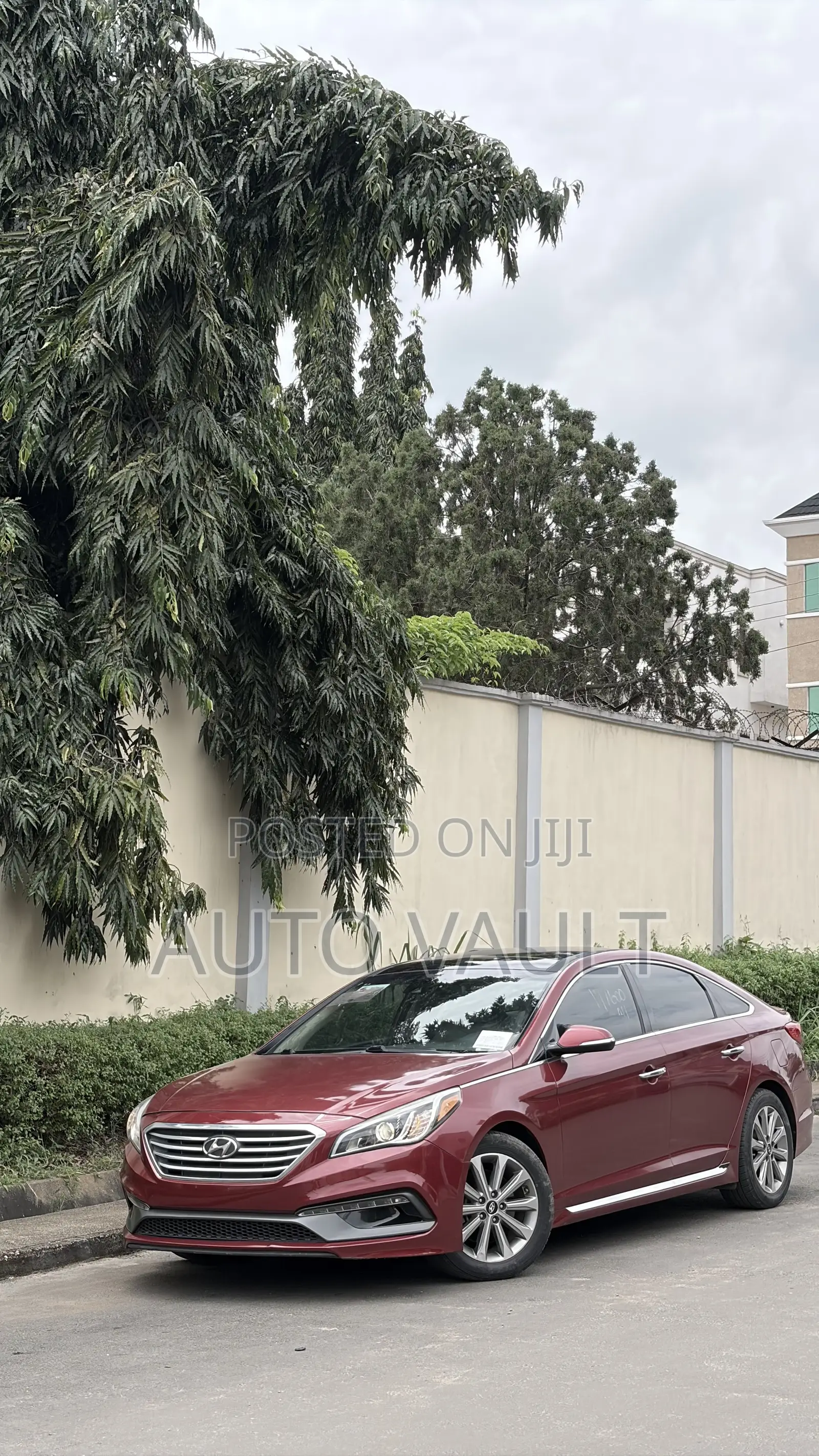 Hyundai Sonata Limited Sedan FWD (2.4L 4cyl 6A) 2016 Red