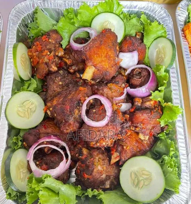 4 Litres Foil Tray With Transparent Dome Lid - A Pack of 10 Pieces