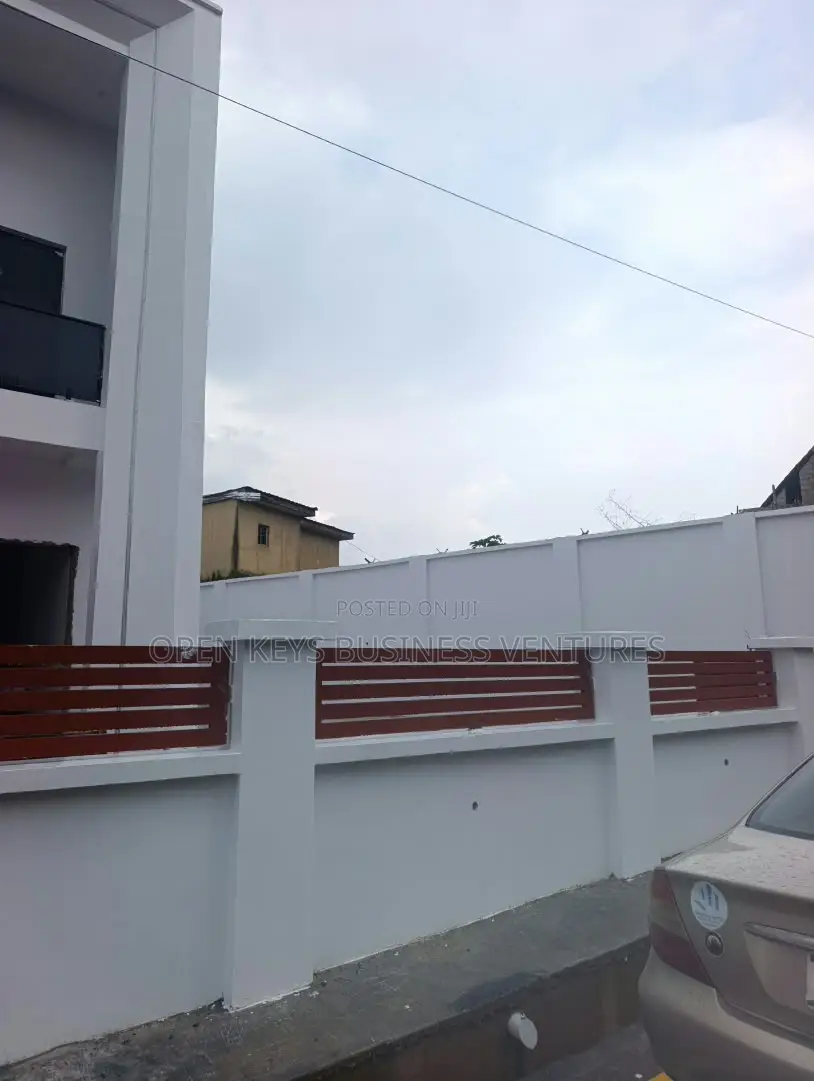 Furnished 4bdrm Duplex in Ikolaba Estate, Agodi for sale