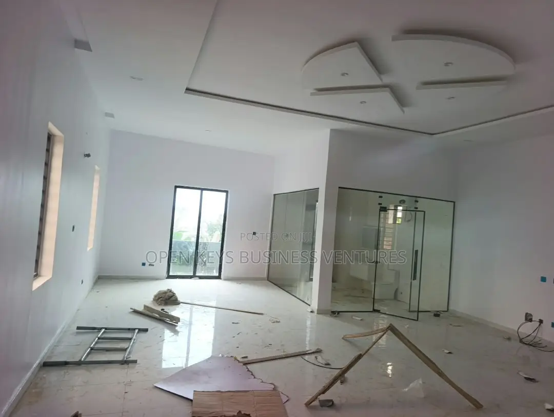 Furnished 4bdrm Duplex in Ikolaba Estate, Agodi for sale