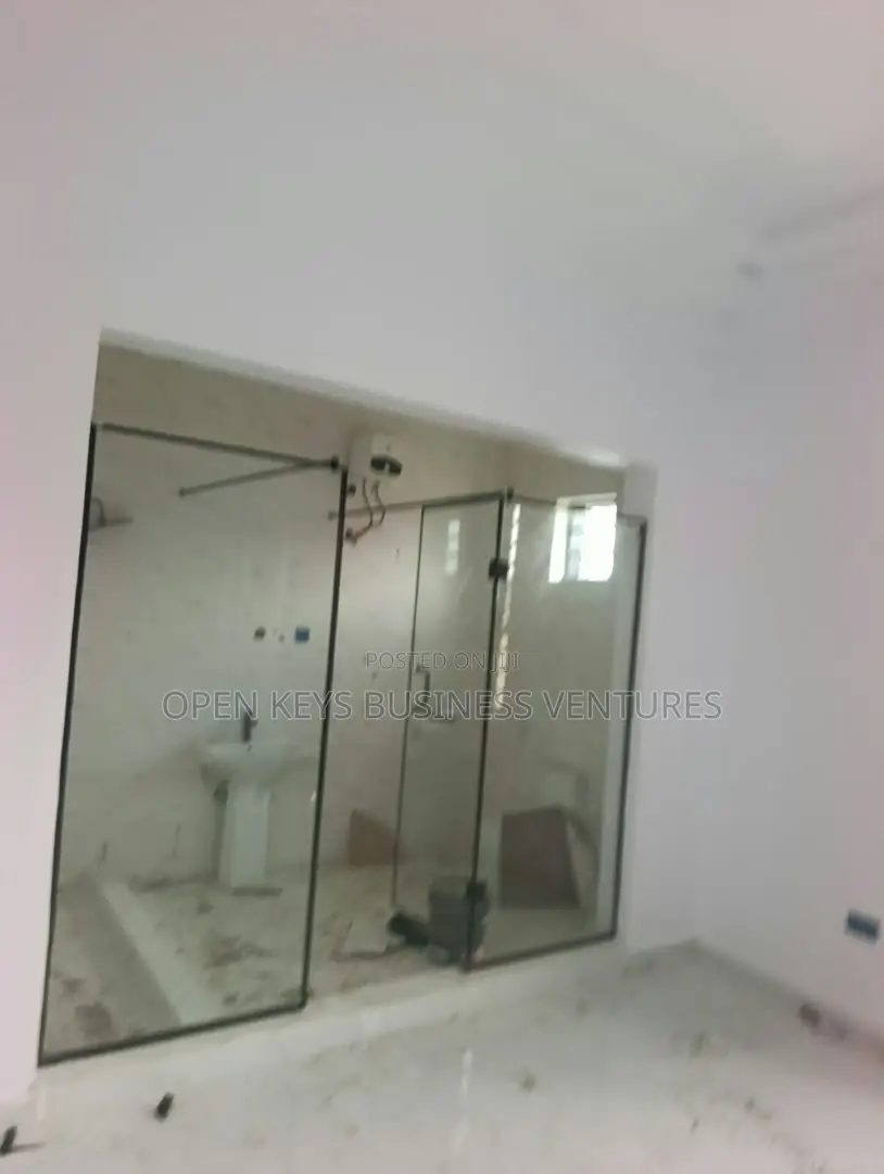 Furnished 4bdrm Duplex in Ikolaba Estate, Agodi for sale