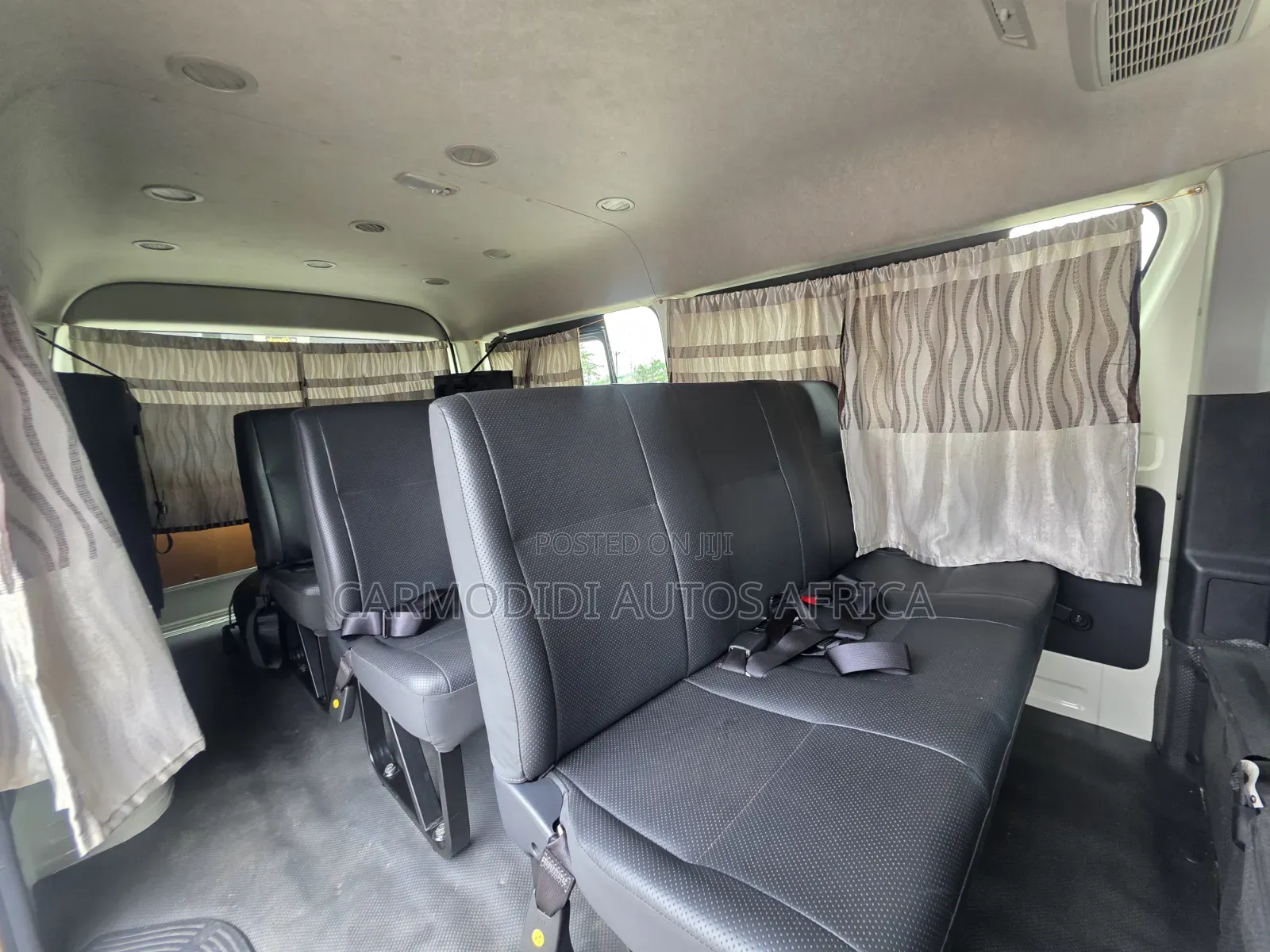 Toyota HiAce 2019 White