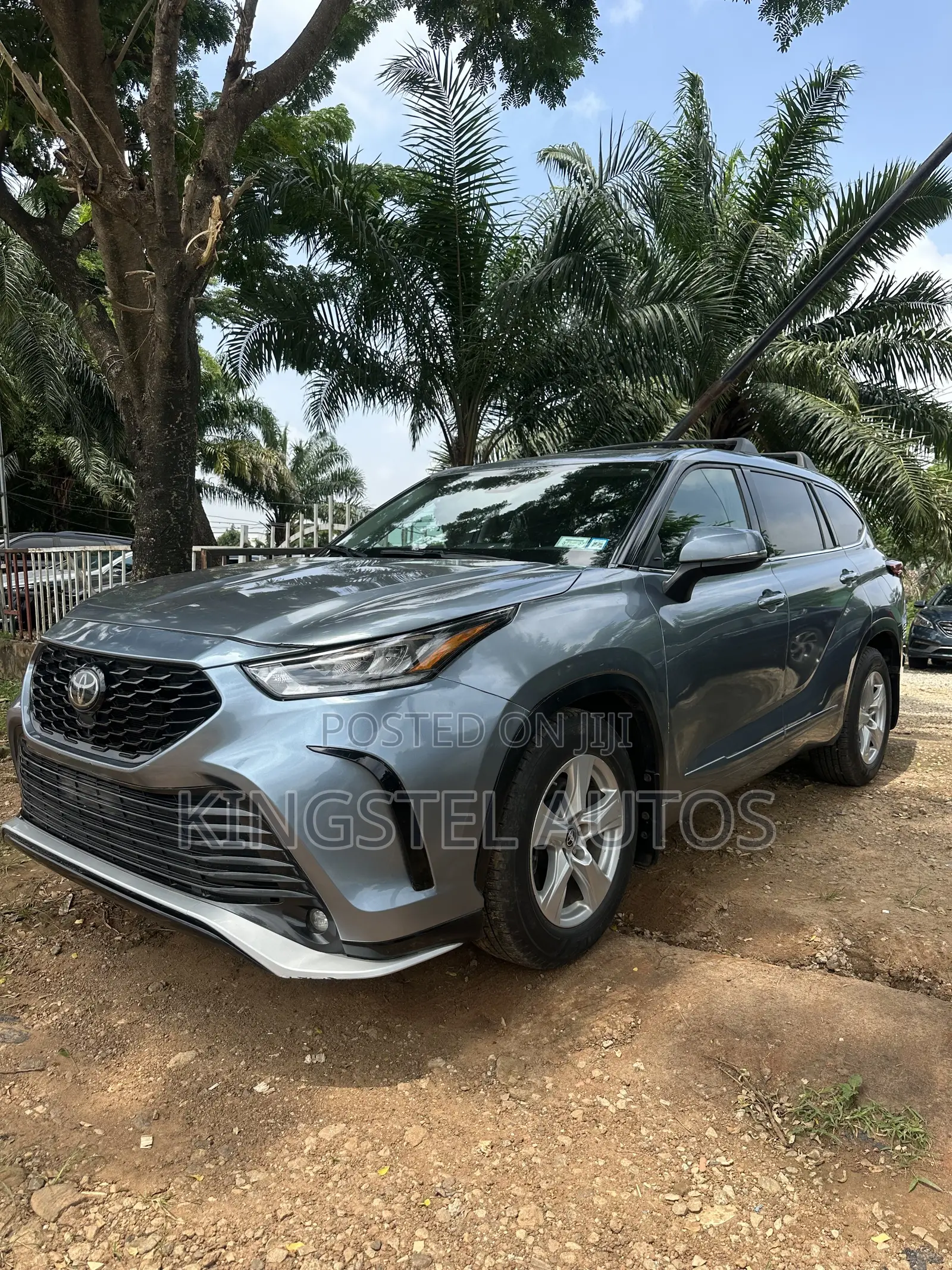 Toyota Highlander LE AWD 2020 Gray