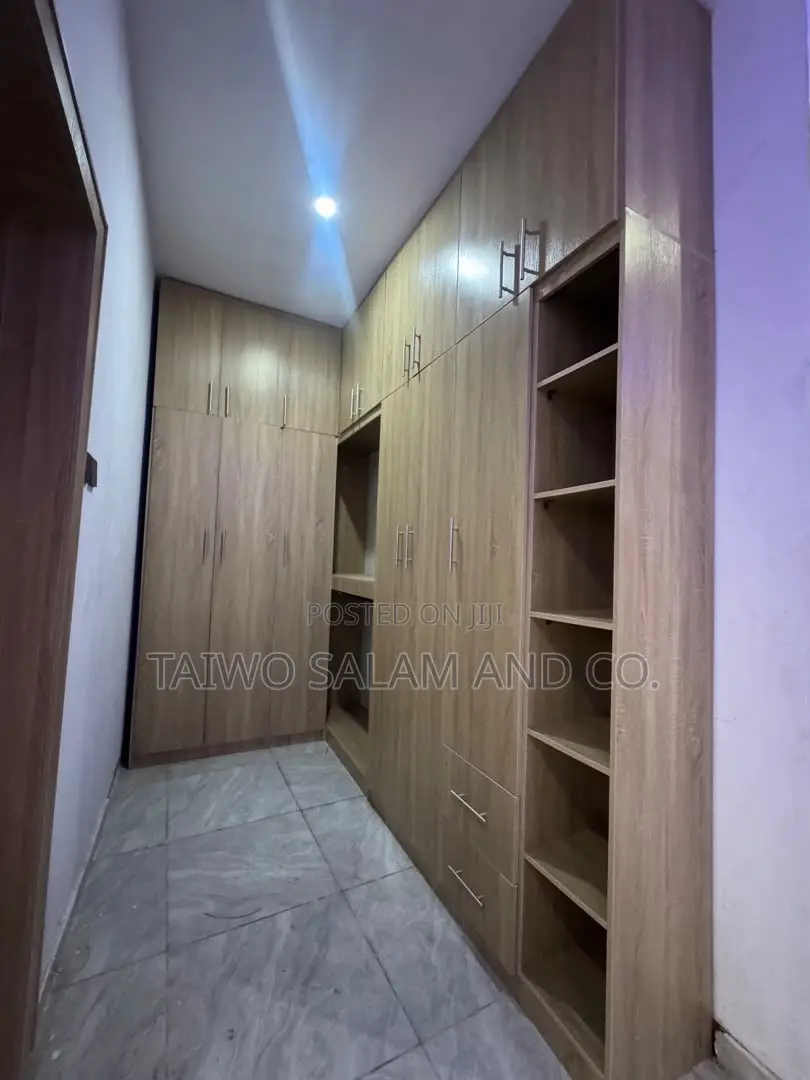 4bdrm Bungalow in Jericho for sale