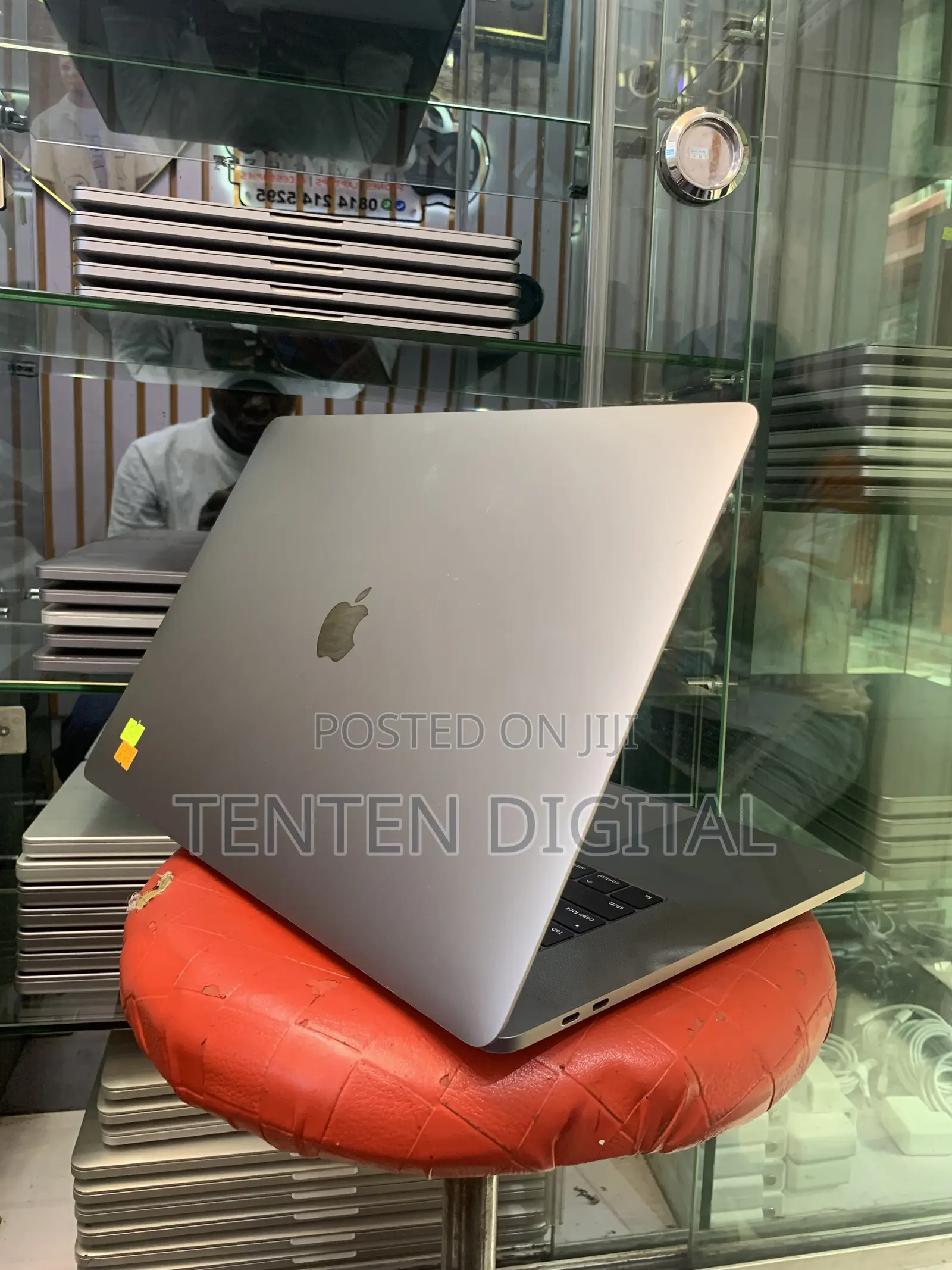 Laptop Apple MacBook Pro 2017 16GB Intel Core i7 SSD 512GB