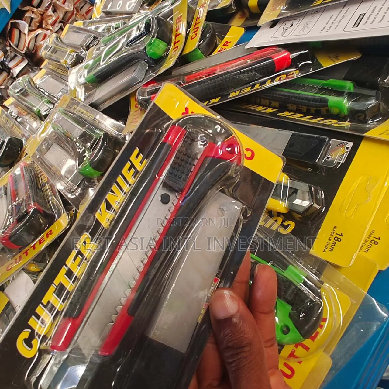 18mm Retractable Utility Cutter Knife