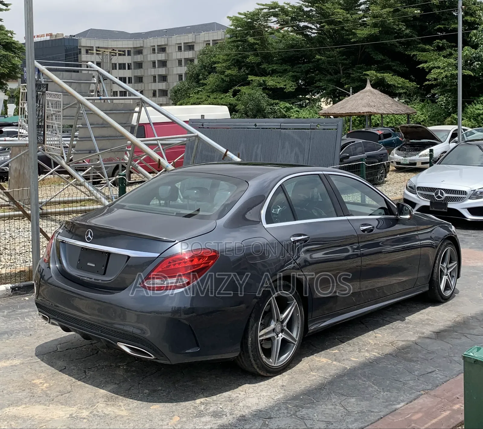 Mercedes-Benz C300 2016 Gray