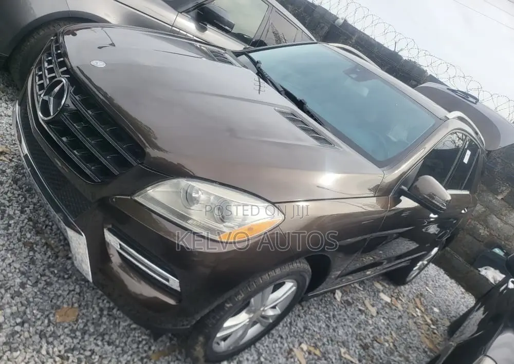 Mercedes-Benz M Class 2013 Brown