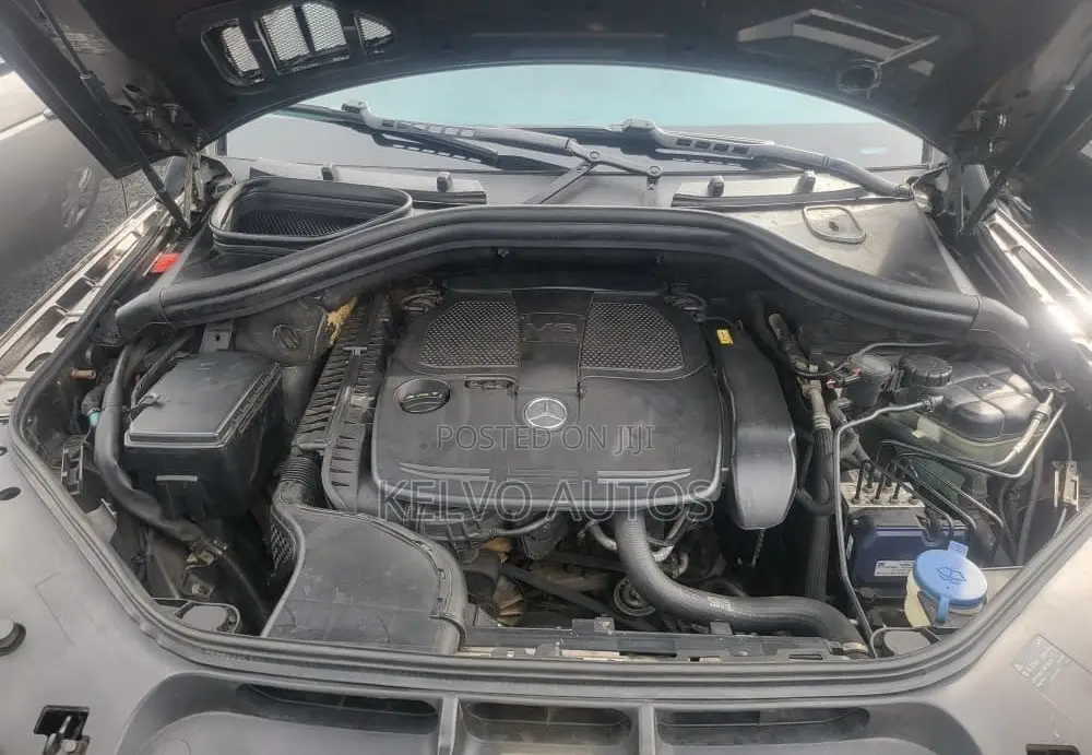 Mercedes-Benz M Class 2013 Brown