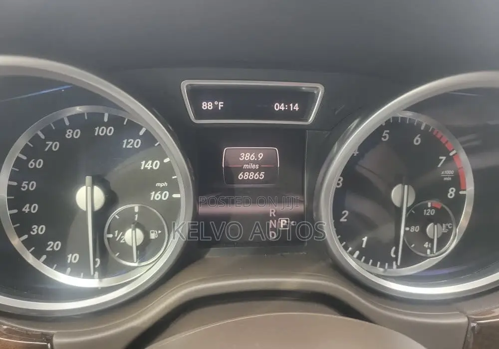Mercedes-Benz M Class 2013 Brown