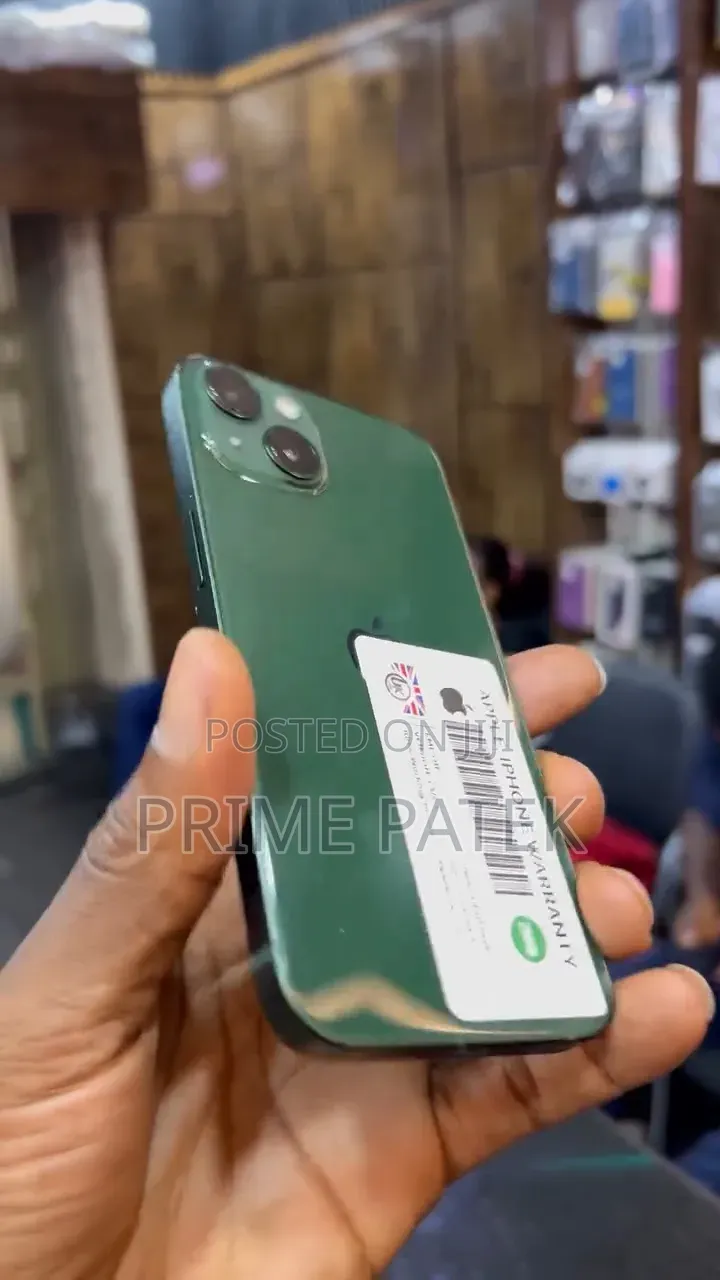Apple iPhone 13 128 GB Green