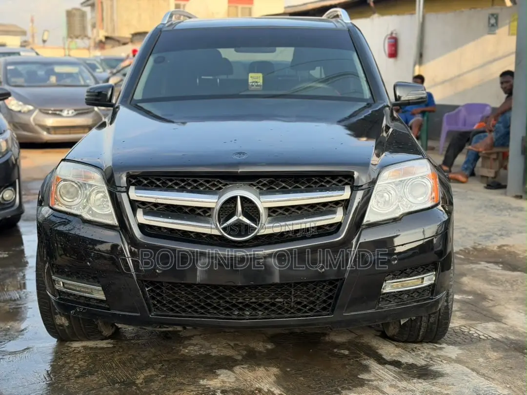 Mercedes-Benz GLK-Class 2010 Black