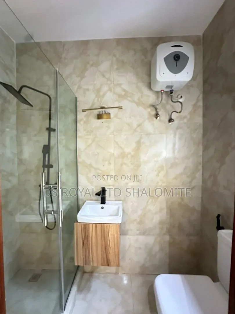 2bdrm Block of Flats in Ikate for sale