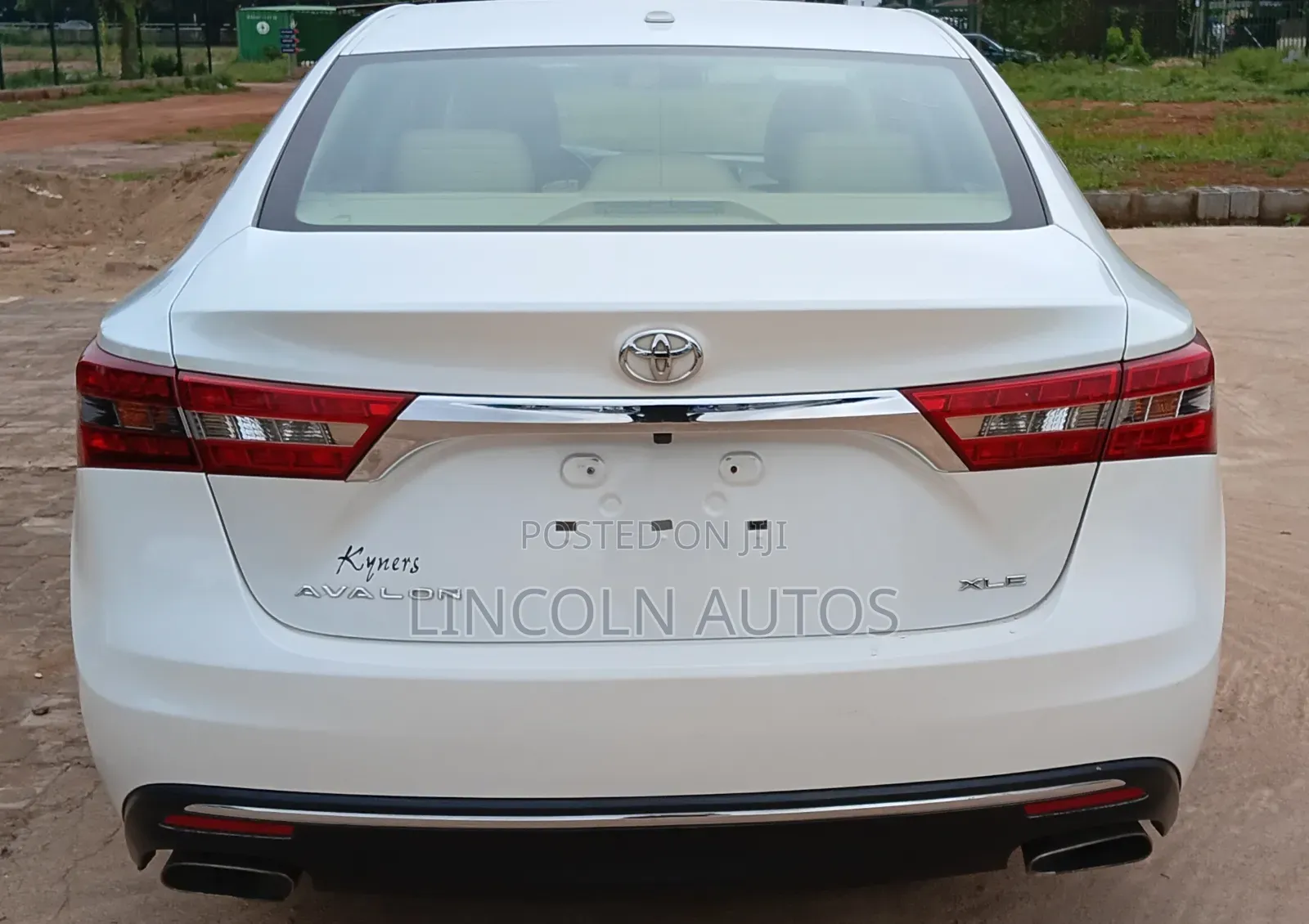 Toyota Avalon 2016 Off white