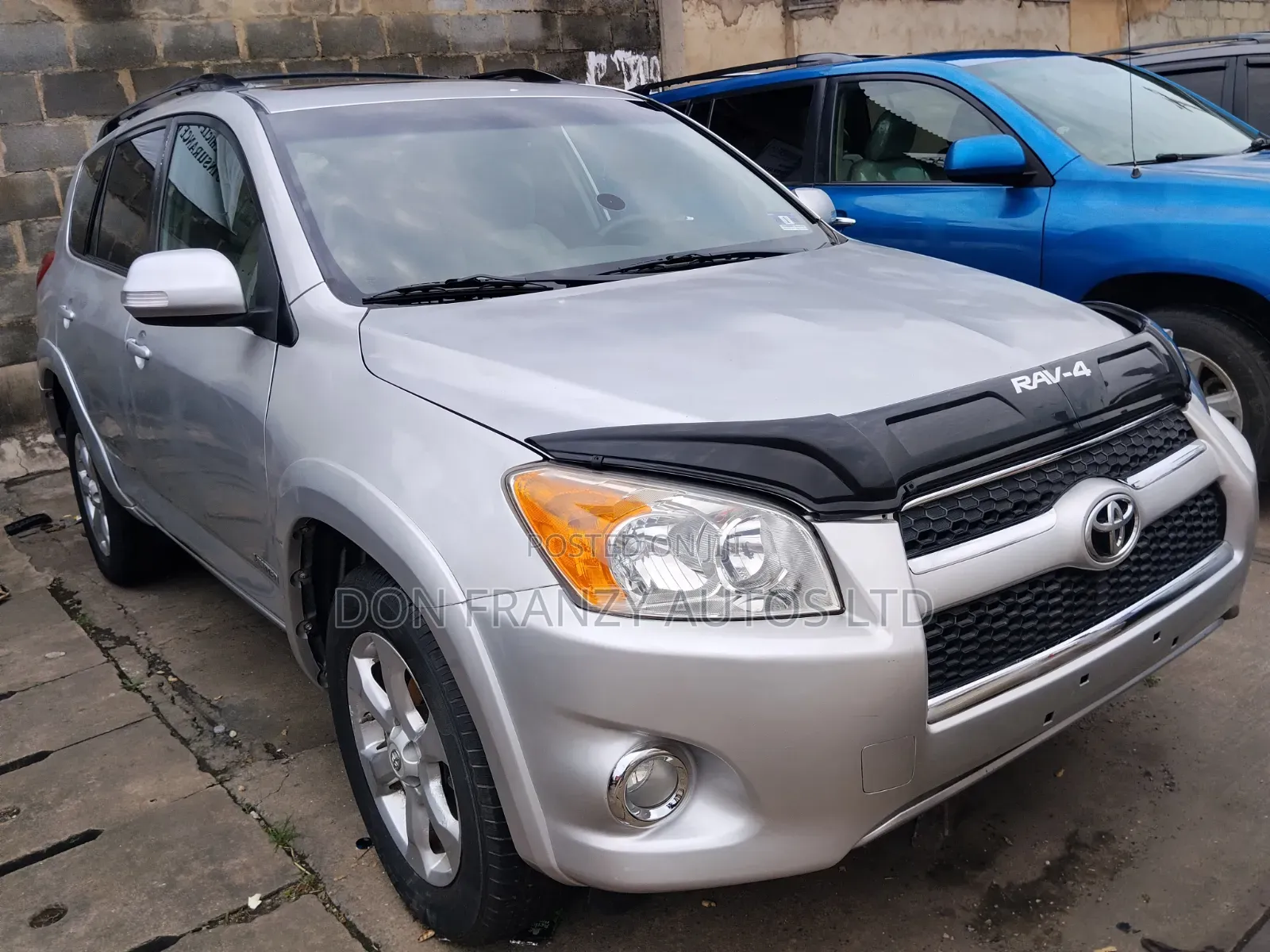 Toyota RAV4 2010 Silver