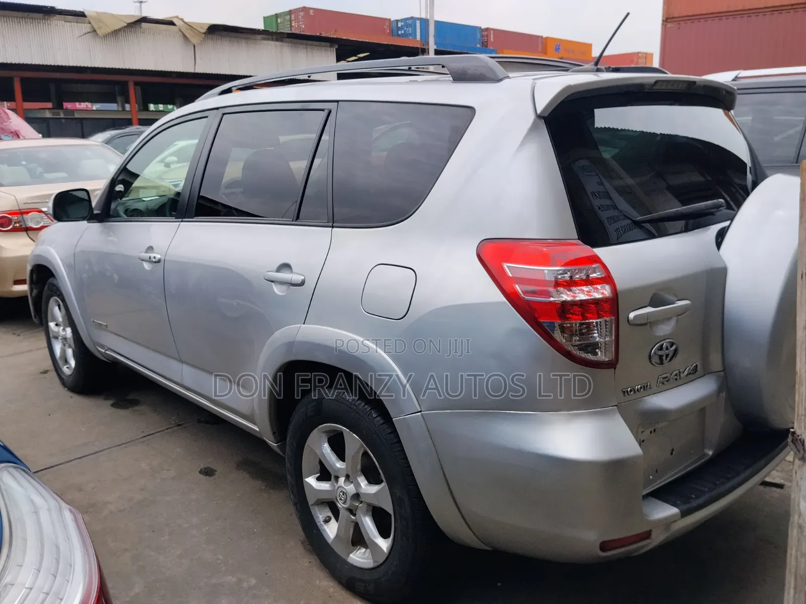 Toyota RAV4 2010 Silver