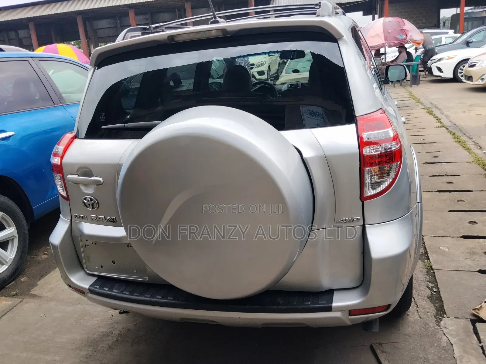 Toyota RAV4 2010 Silver