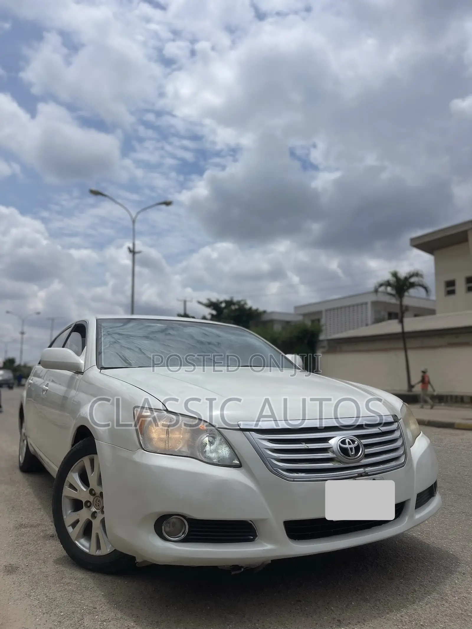 Toyota Avalon 2008 White