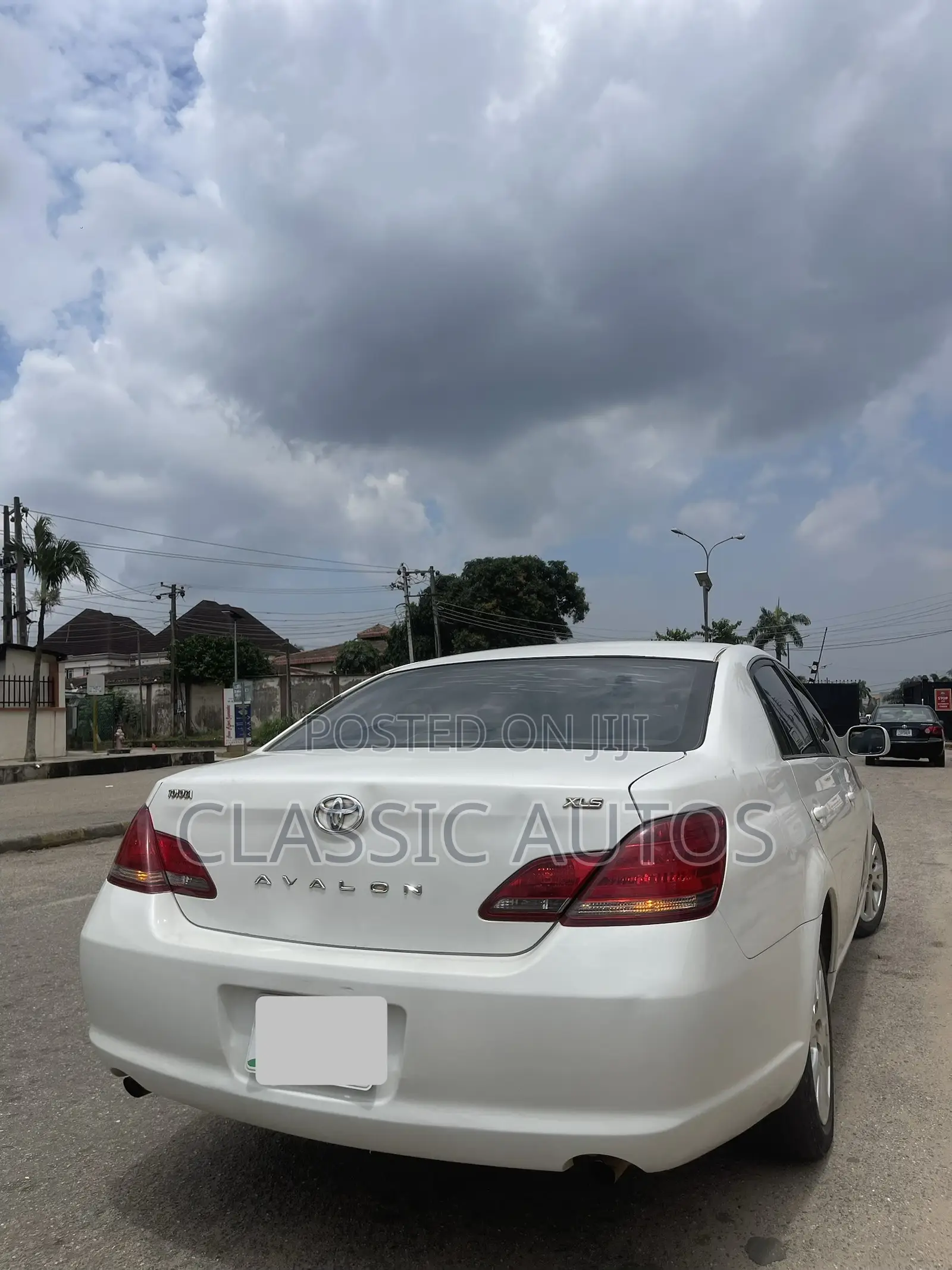 Toyota Avalon 2008 White