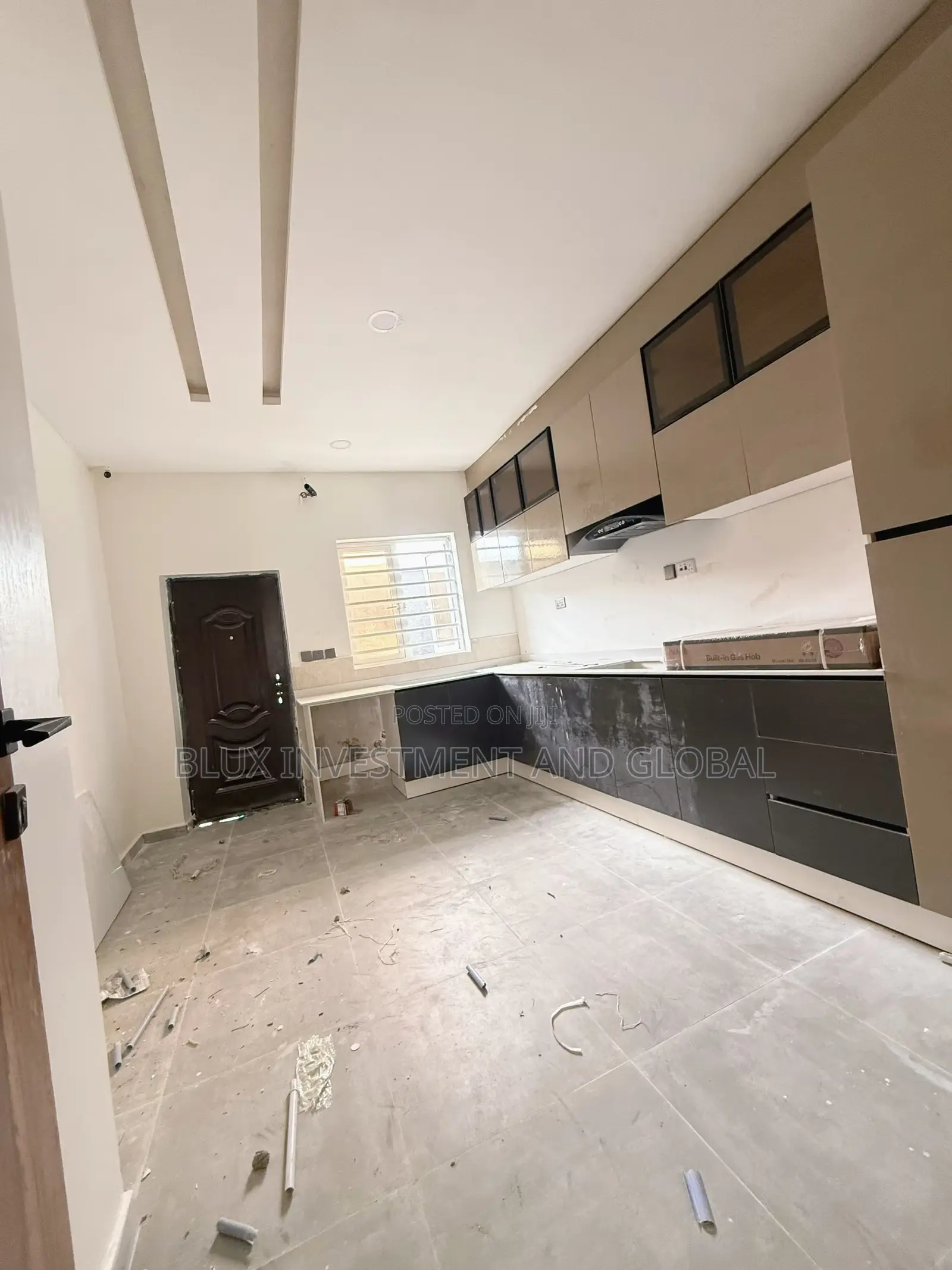 4bdrm Duplex in Off Ogombo Road, Lekki Phase 2 for sale