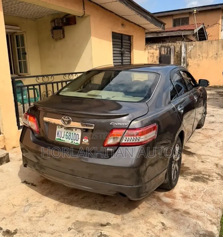 Toyota Camry SE 4dr Sedan (2.4L 4cyl 5A) 2008 Gray