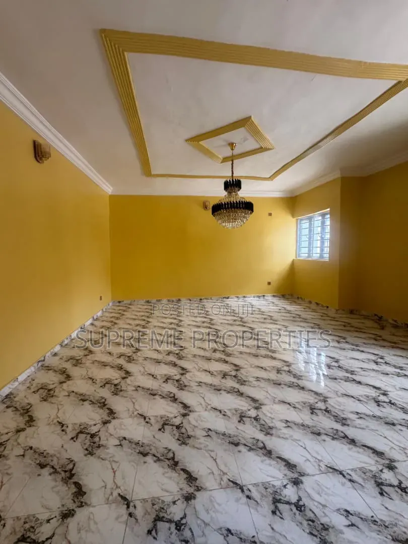 4bdrm Duplex in Kolapo Ishola Gra, Ibadan for rent