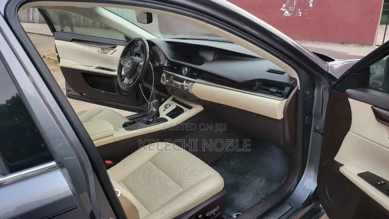 Lexus ES 2017 Gray