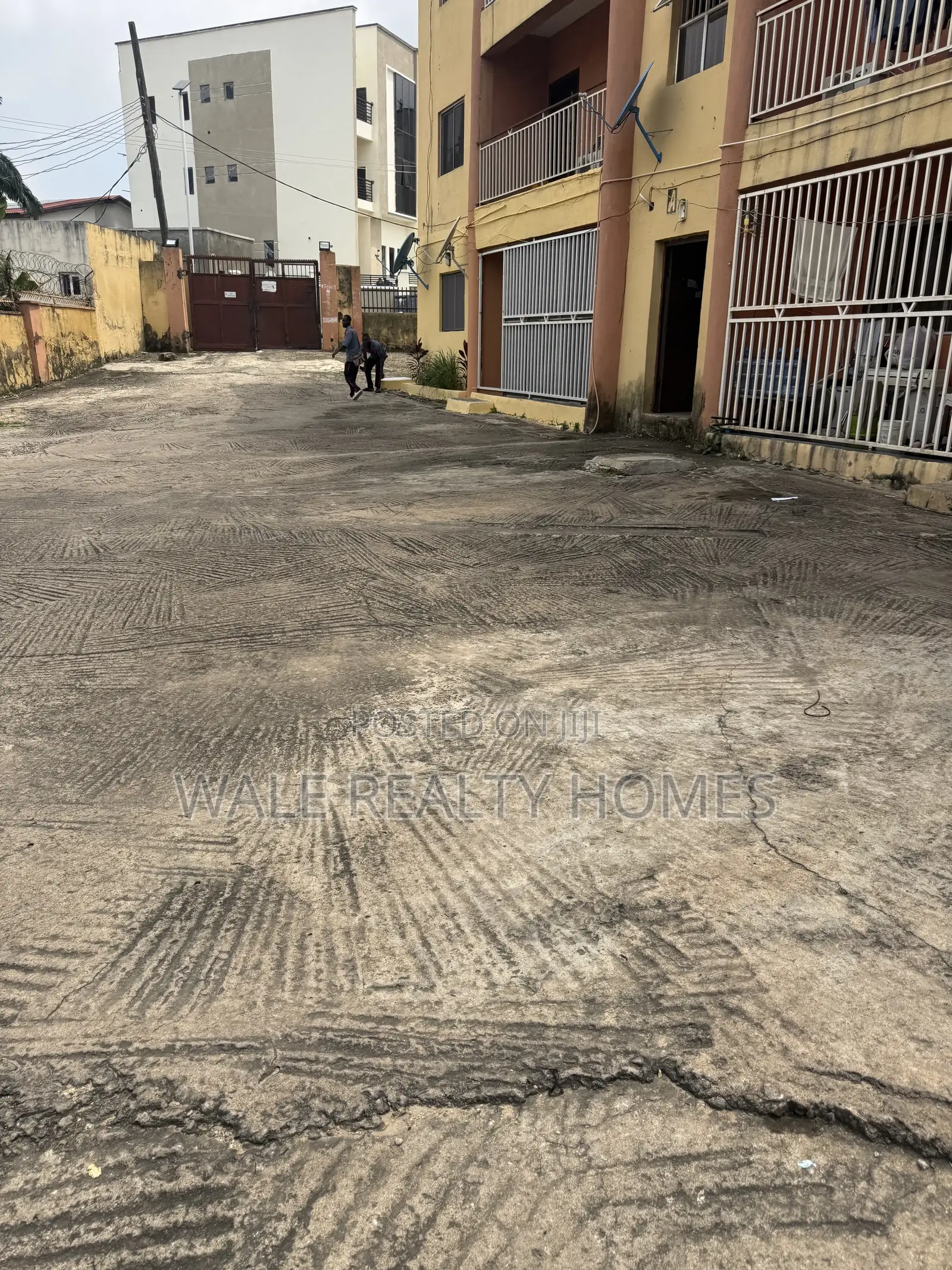 3bdrm Block of Flats in Wuse for rent