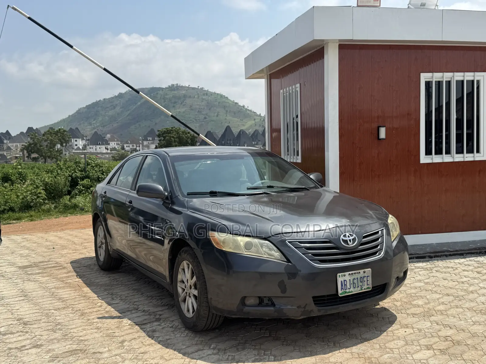 Toyota Camry XLE V6 4dr Sedan (3.5L 6cyl 6AM) 2008 Gray