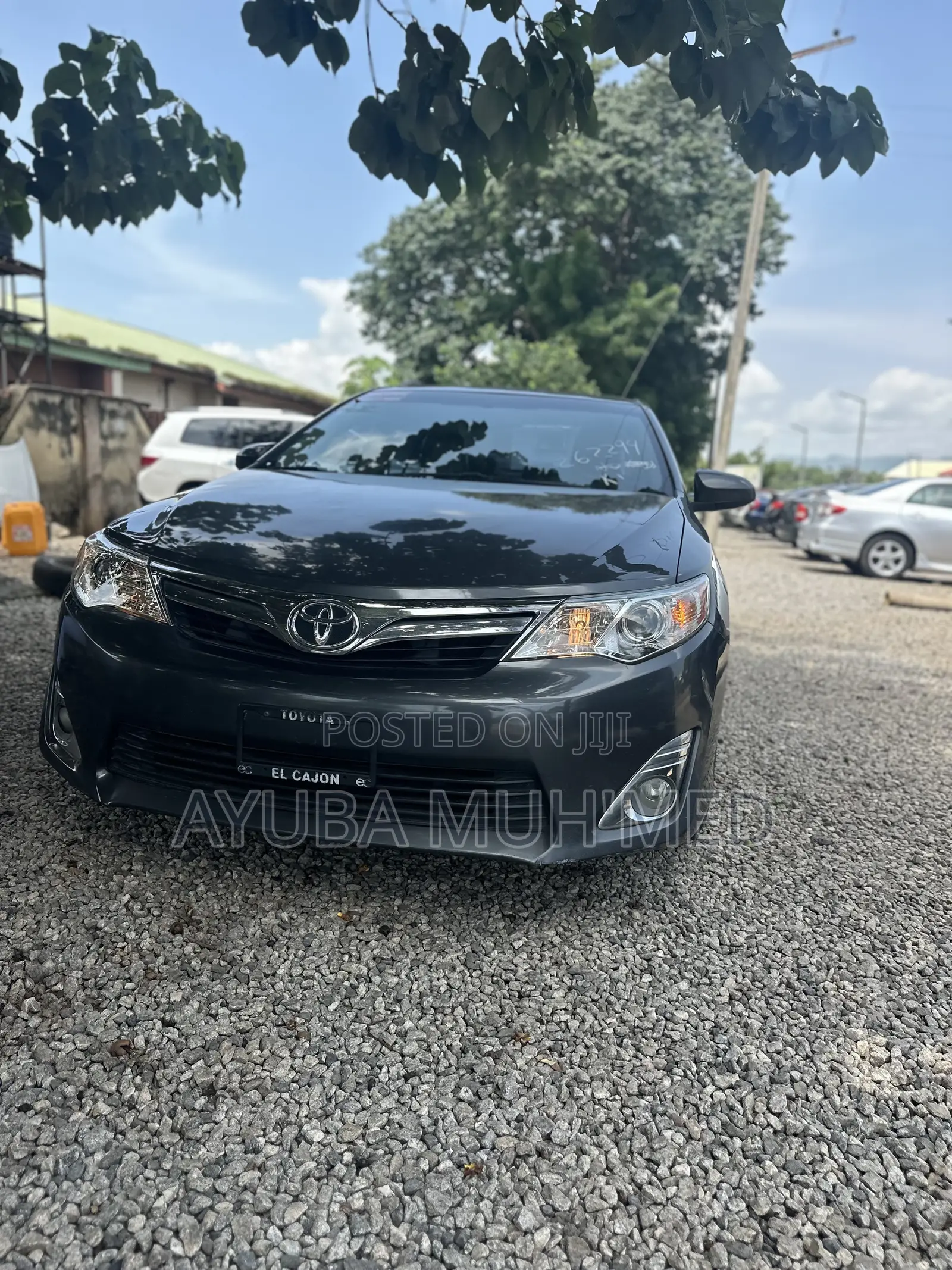 Toyota Camry XLE 4dr Sedan (2.5L 4cyl 6A) 2013 Gray