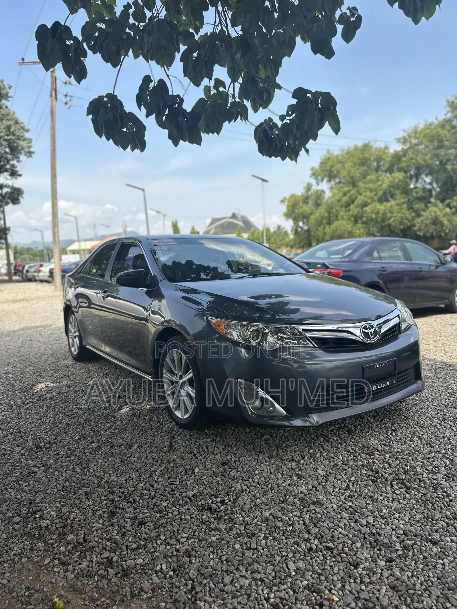 Toyota Camry XLE 4dr Sedan (2.5L 4cyl 6A) 2013 Gray