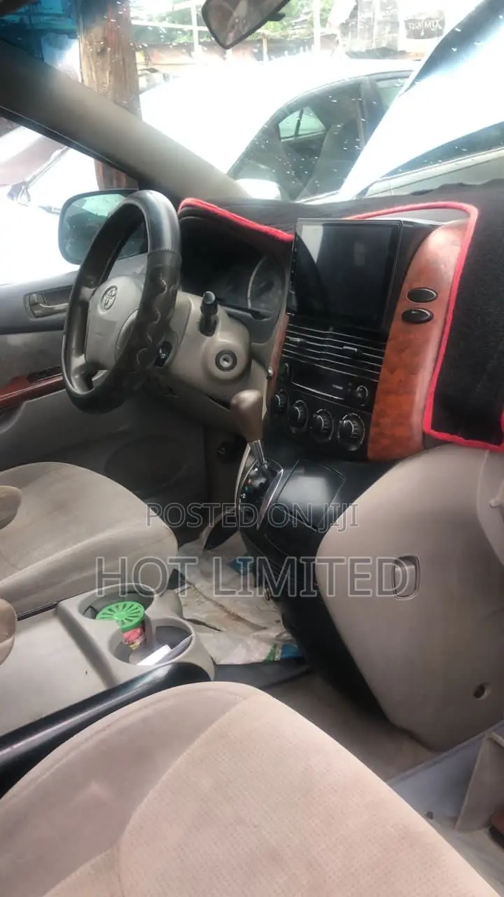 Toyota Sienna LE AWD 2005 Blue